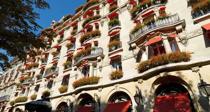 Hôtel Plaza Athénée - Dorchester Collection