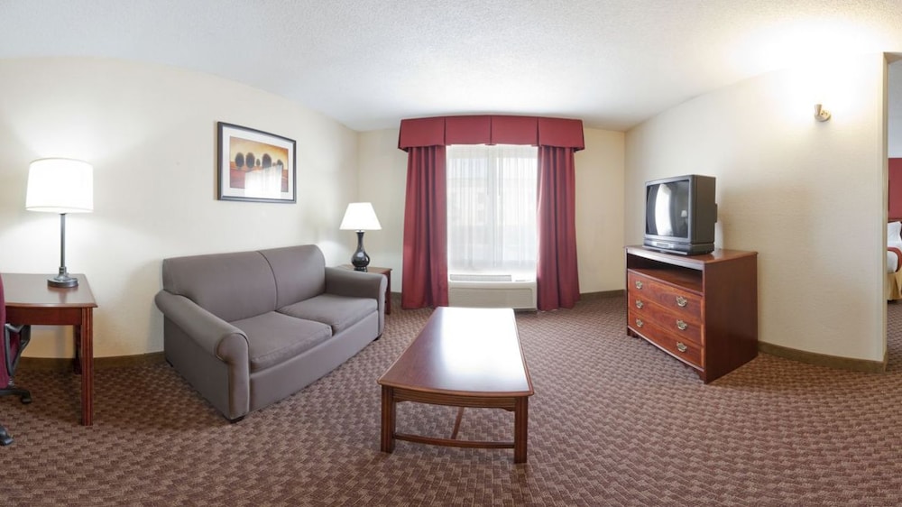 Room, Baymont by Wyndham Merrillville