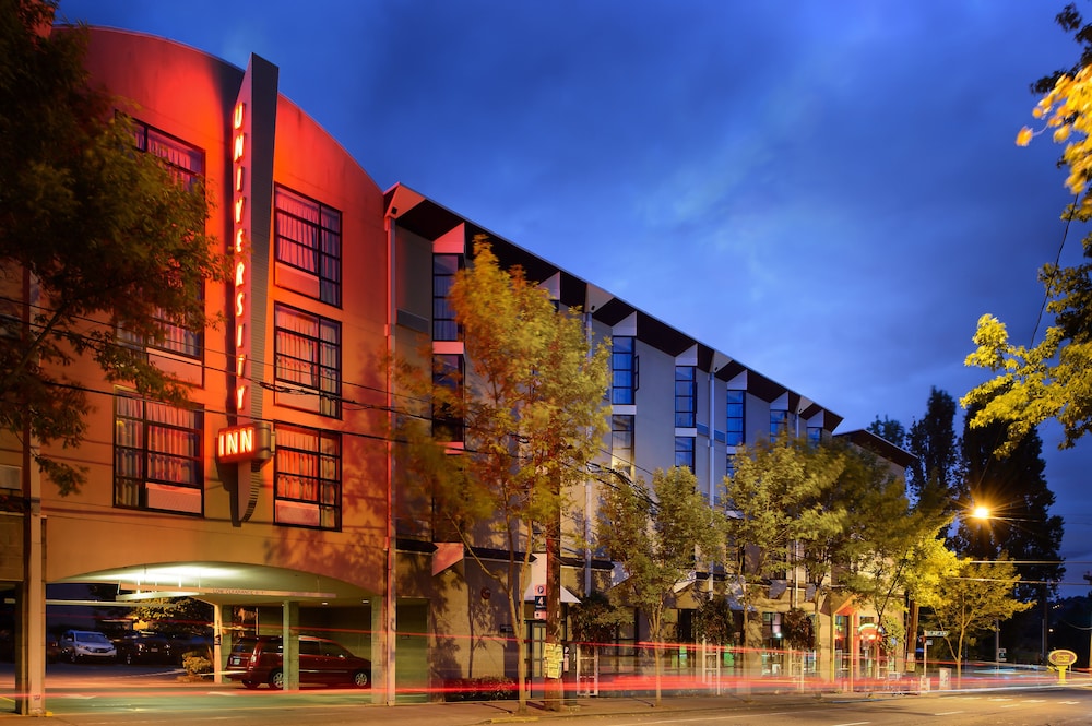 Front of property - evening/night, Staypineapple, University Inn, University District Seattle