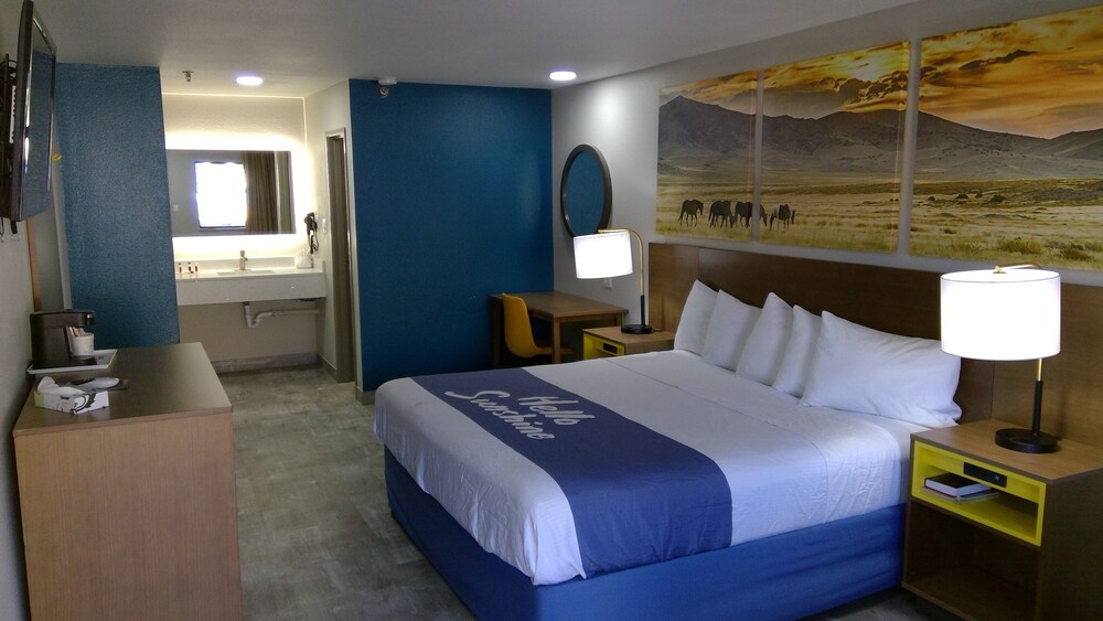 Days Inn by Wyndham Ruidoso Downs