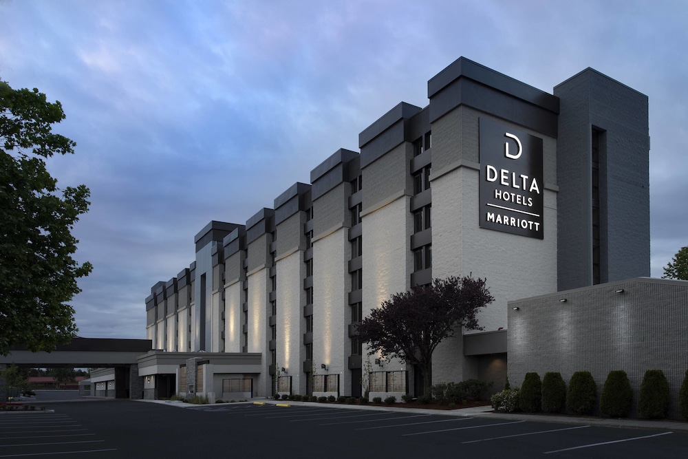 Exterior, Delta Hotels by Marriott Seattle Everett