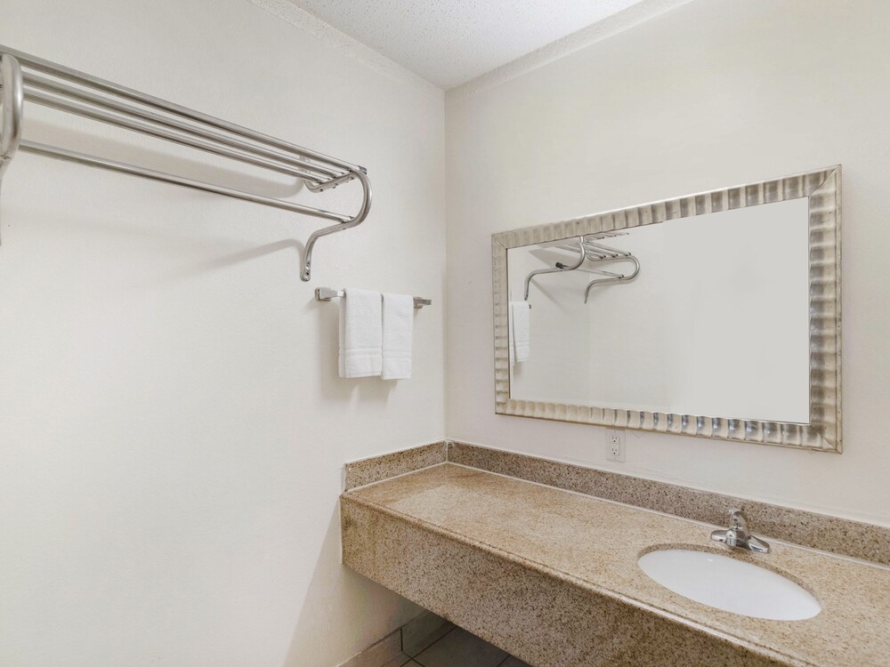 OYO Hotel San Antonio Lackland Air Force Base North in San Antonio