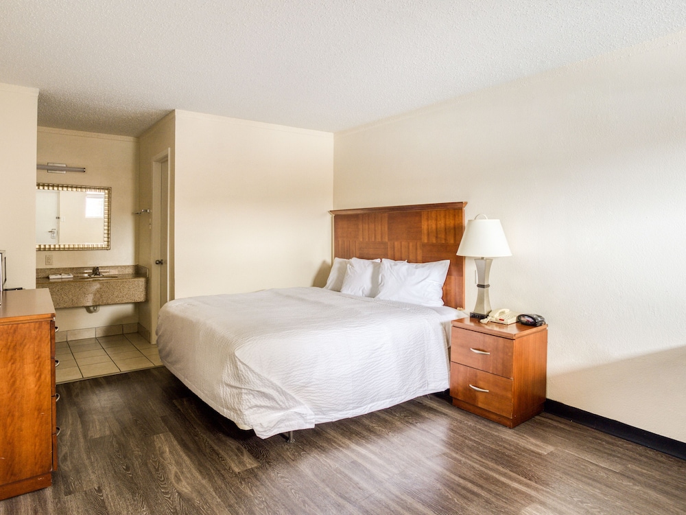 Oyo Hotel San Antonio Lackland Air Force Base North In San - 