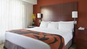 Desk, iron/ironing board, free WiFi, linens