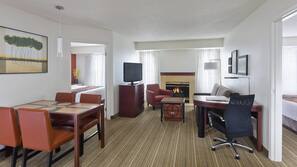 Desk, iron/ironing board, free WiFi, linens