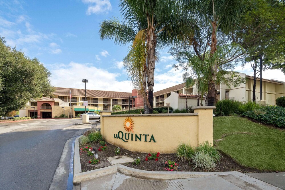 La Quinta Inn & Suites by Wyndham Thousand Oaks-Newbury Park