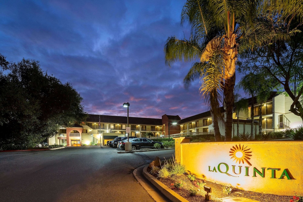 La Quinta Inn & Suites by Wyndham Thousand Oaks-Newbury Park