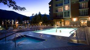 Outdoor pool, open 6:00 AM to 10:00 PM, sun loungers