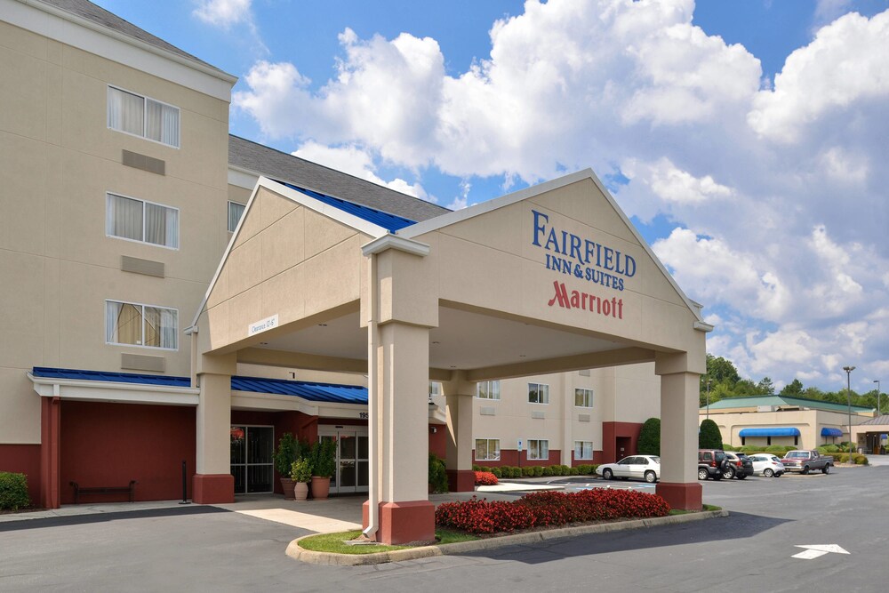 Fairfield Inn & Suites by Marriott Hickory in Hickory, United States