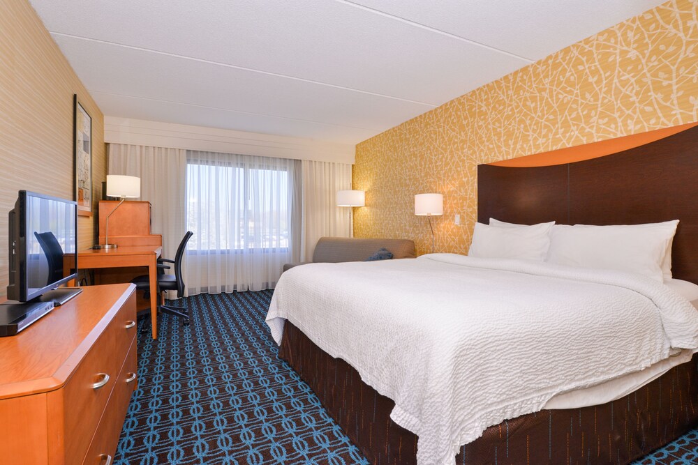 Fairfield Inn Marriott Rochester Airport