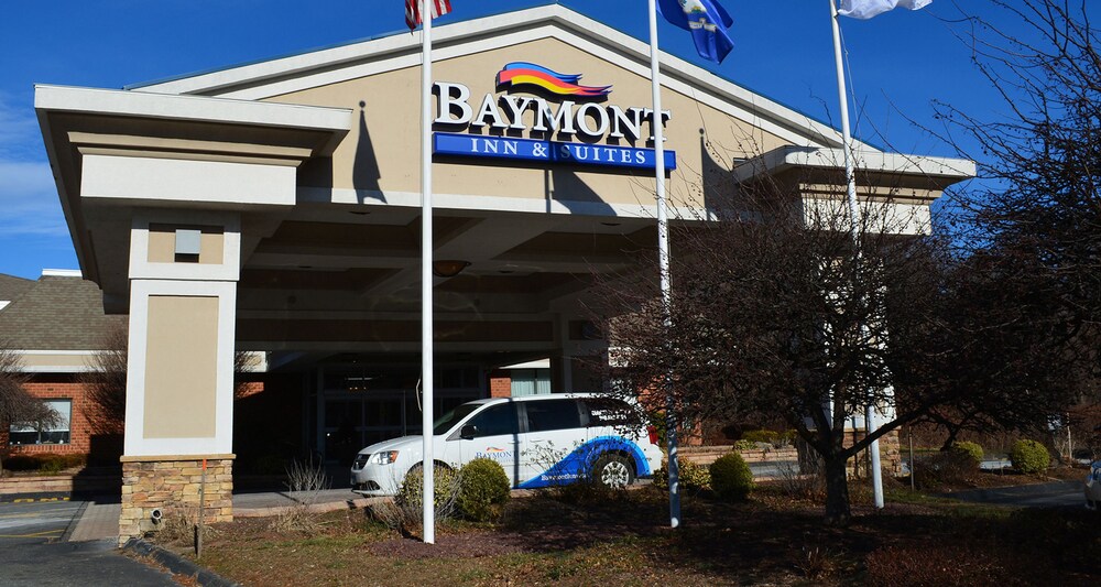 Baymont by Wyndham East Windsor Bradley Airport