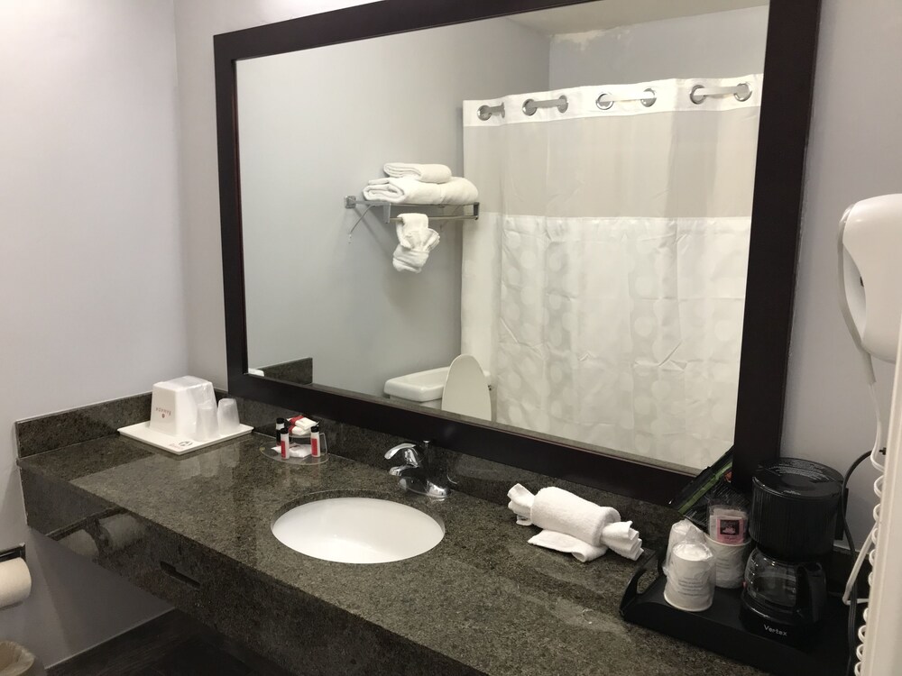 Bathroom sink, Ramada by Ramada by Wyndham Poway - San Diego North Poway