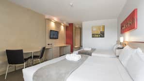 Iron/ironing board, free WiFi, linens, wheelchair access