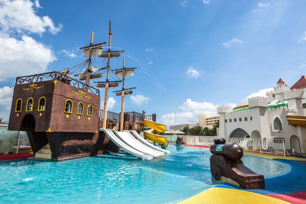 pirate pool at Wyndham Alltra Cancun All Inclusive Resort in Mexico