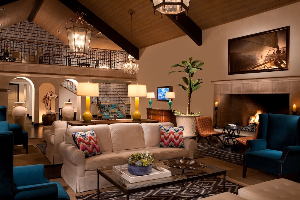 Lobby sitting area, Kona Kai Resort & Spa, A Noble House Resort