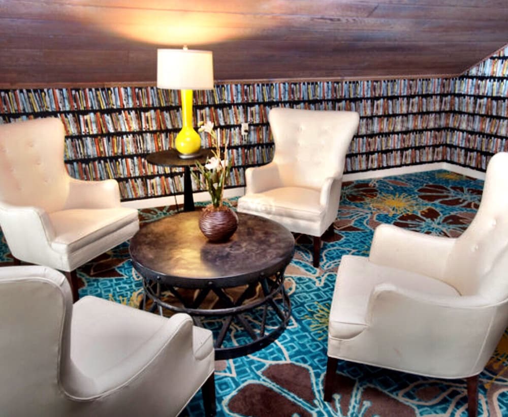 Library, Kona Kai Resort & Spa, A Noble House Resort