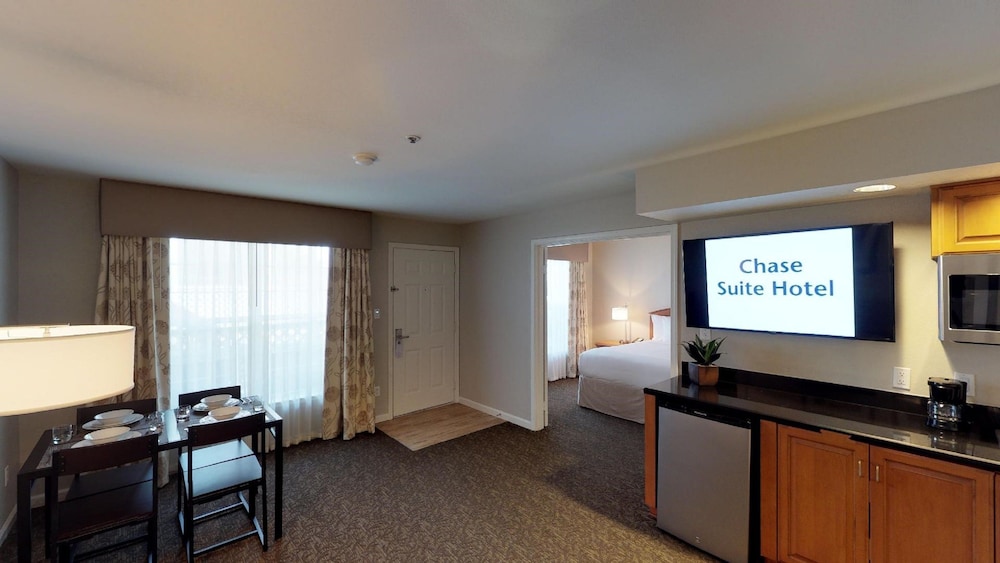 Chase Suite Hotel Brea