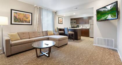 Chase Suite Hotel Newark