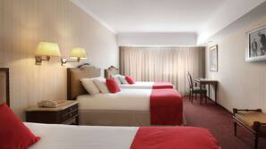 Minibar, caja fuerte, wifi gratis y ropa de cama