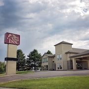 Top 10 Mccook Ne Hotels 48 Hotel Deals On Expedia Horse Creek Inn