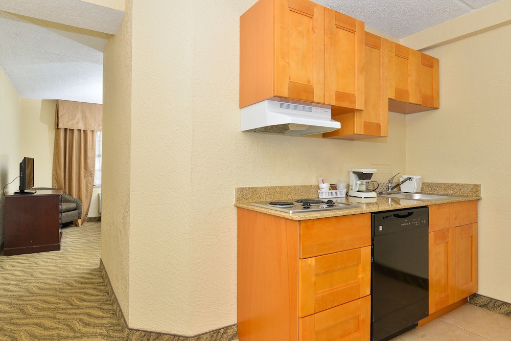 Quality Inn & Suites Tampa - Brandon near Casino