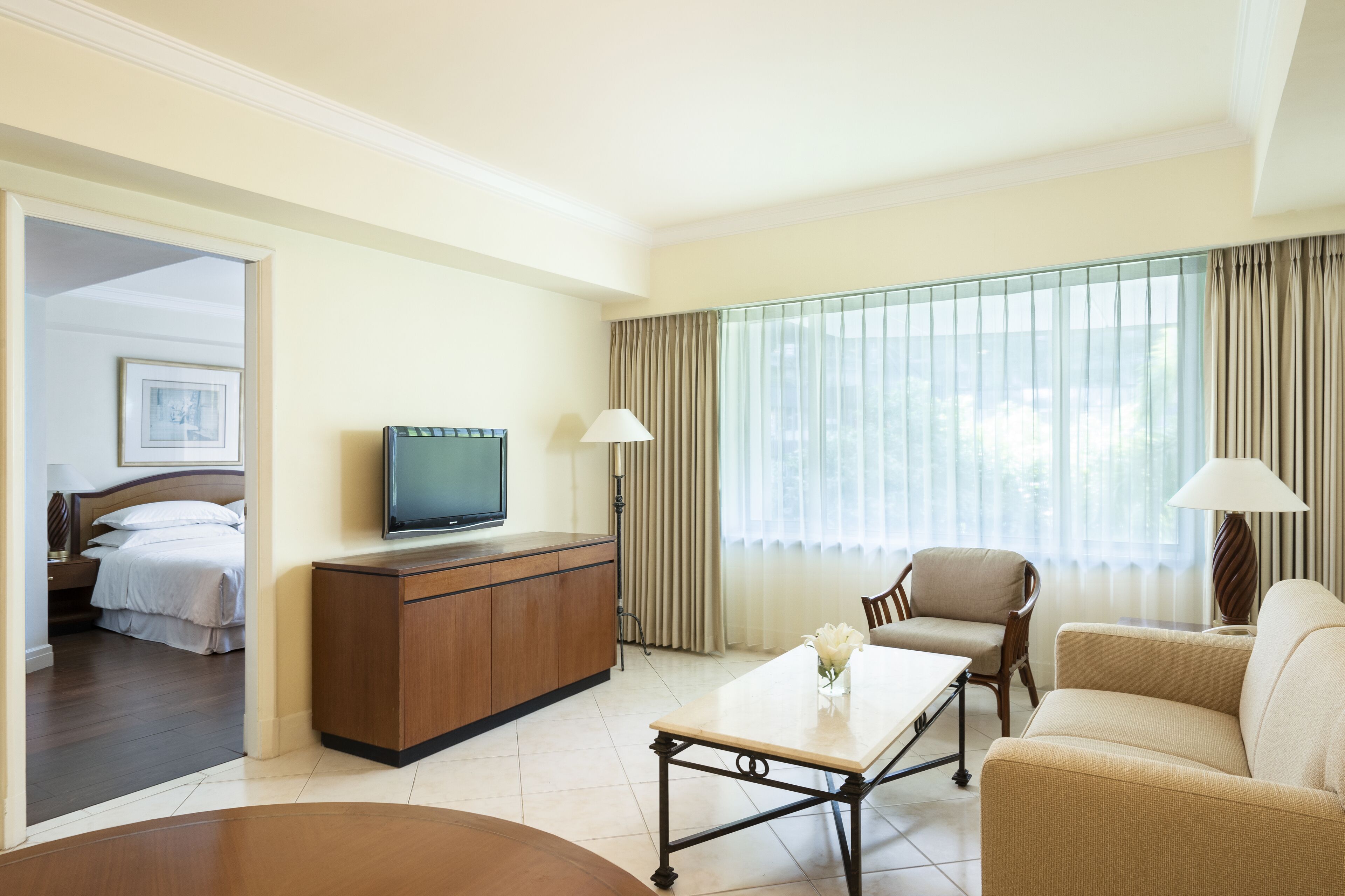 Sheraton Surabaya Hotel And Towers Surabaya Airasiago Co Id