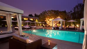 Outdoor pool, cabanas (surcharge), sun loungers
