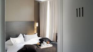 Minibar, in-room safe, rollaway beds, free WiFi