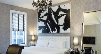 Square Hotel at Times Square