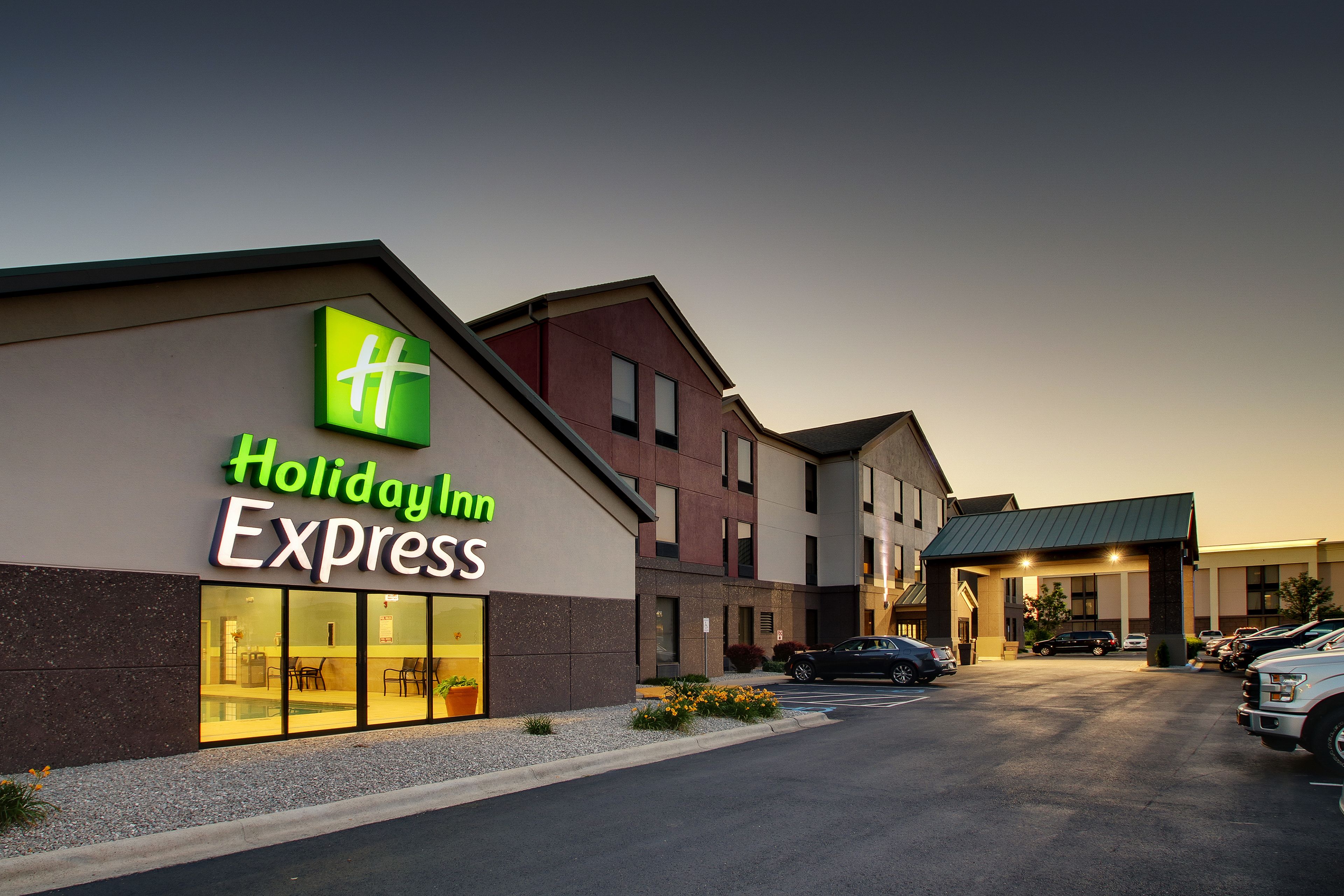 Holiday Inn Express & Suites Lebanon in Lebanon, United States