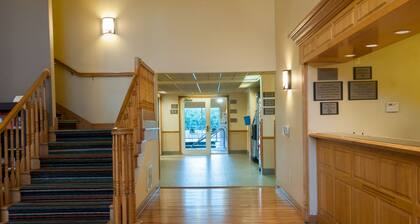 Country Inn & Suites by Radisson, Milwaukee Airport, WI