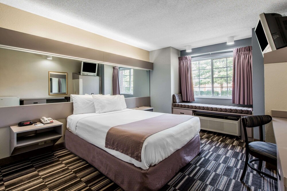 Microtel Inn by Wyndham Georgetown