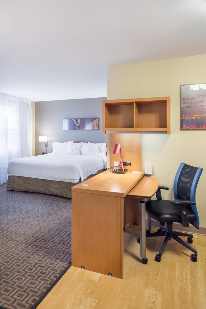 Room, TownePlace Suites by Marriott Portland Hillsboro