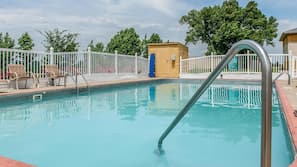 Seasonal outdoor pool