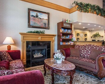 Comfort Suites Clackamas Deals Reviews Portland Usa Wotif