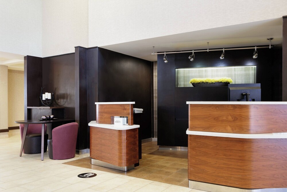 Courtyard by Marriott Harrisonburg in Harrisonburg | Best Rates & Deals
