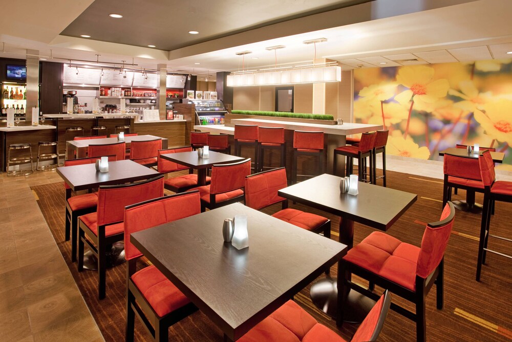Courtyard by Marriott Salt Lake City Airport