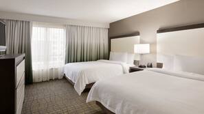 1 bedroom, premium bedding, in-room safe, desk