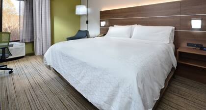 Holiday Inn Express Raleigh Durham Airport, an IHG Hotel