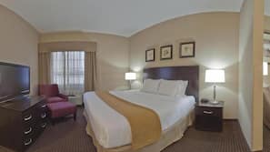 Hypo-allergenic bedding, in-room safe, desk, laptop workspace