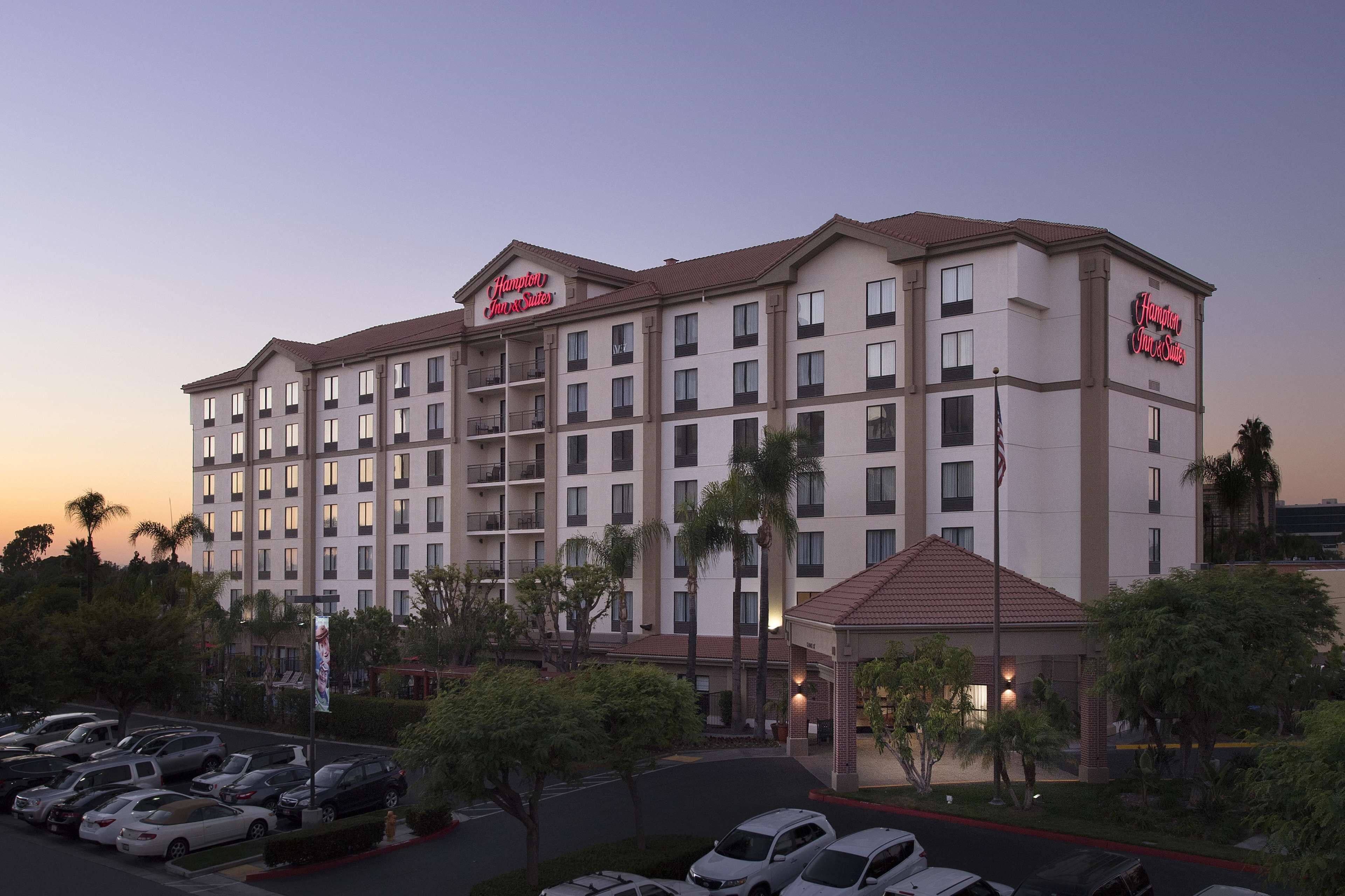Hampton Inn & Suites Anaheim/Garden Grove in Anaheim, United States