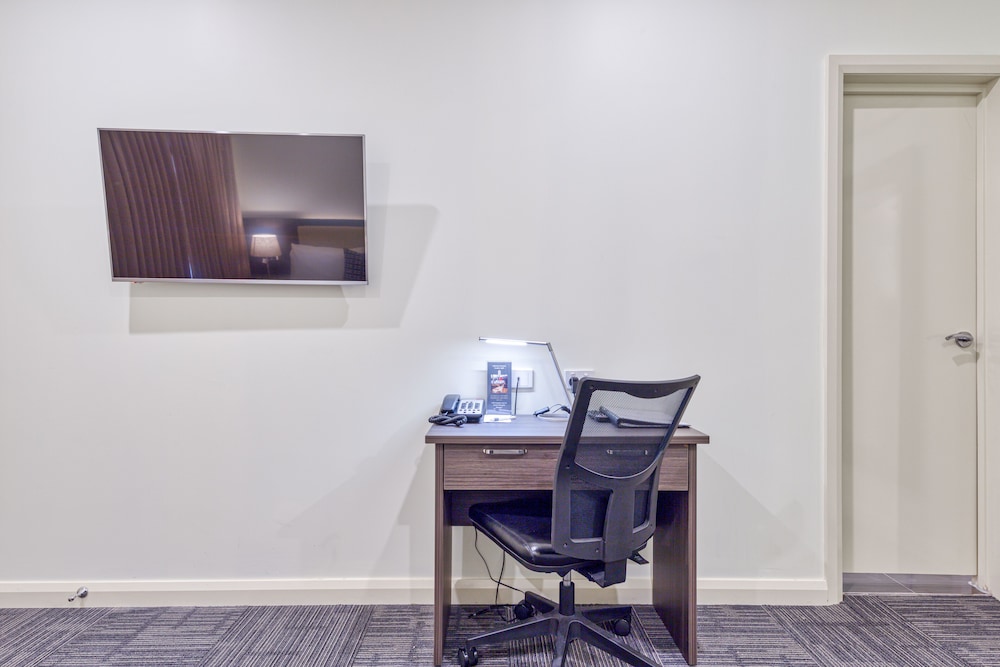 Best Western Airport Motel and Convention Centre