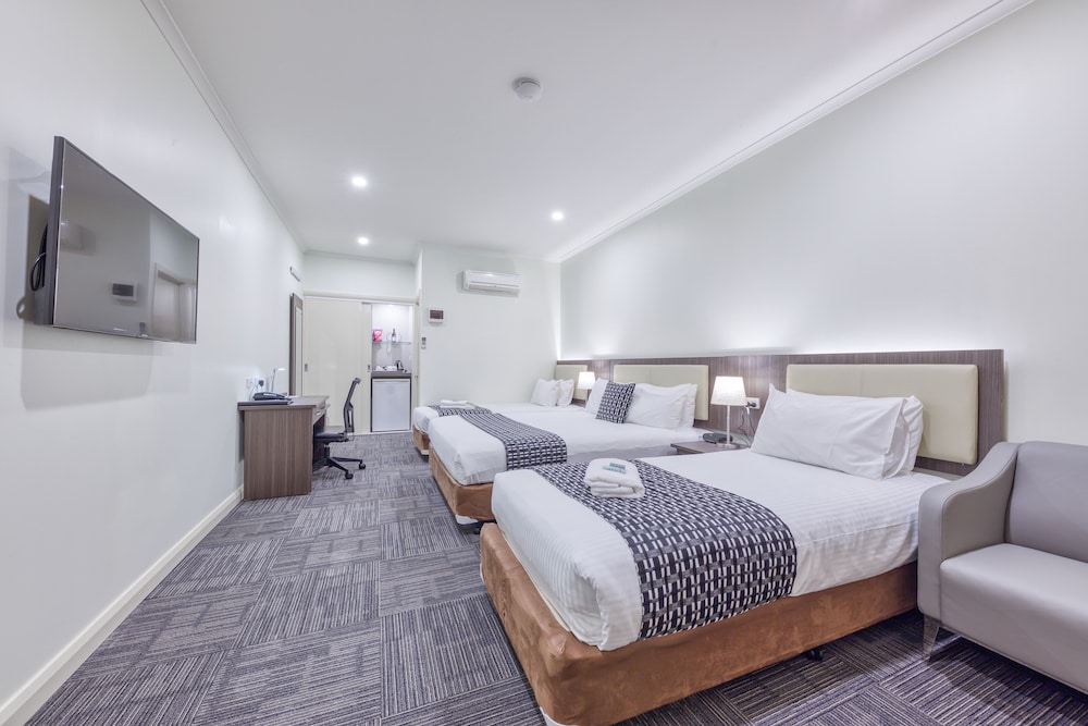 Best Western Airport Motel and Convention Centre