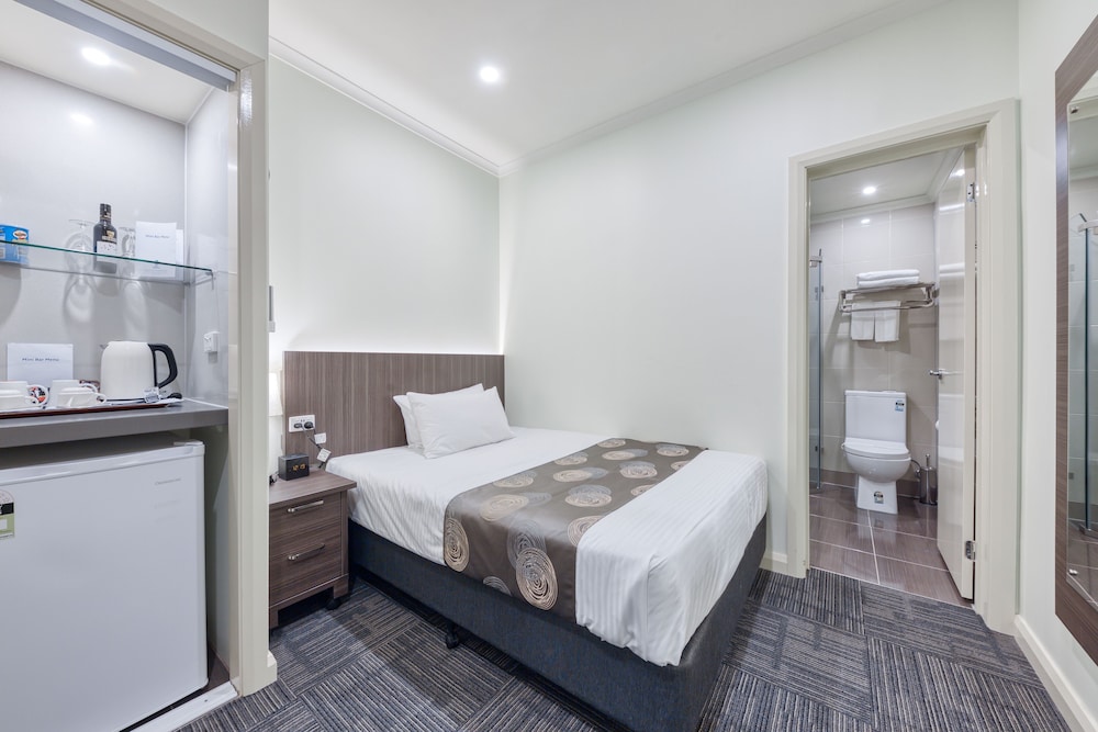 Best Western Airport Motel and Convention Centre
