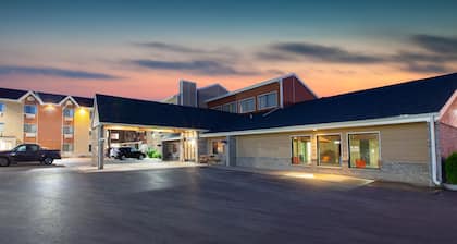 AmericInn by Wyndham Iron River