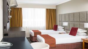 Iron/ironing board, WiFi, linens