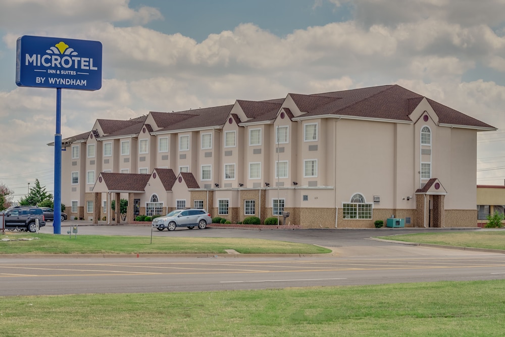 Microtel Inn & Suites by Wyndham Oklahoma City Airport