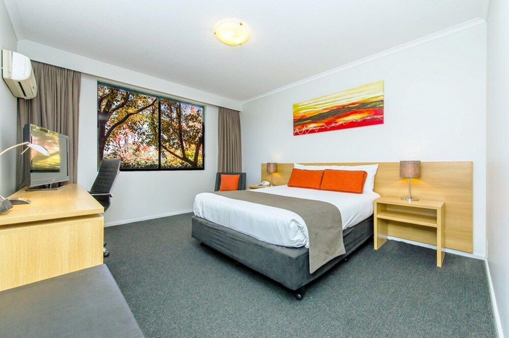 Alpha Hotel Canberra