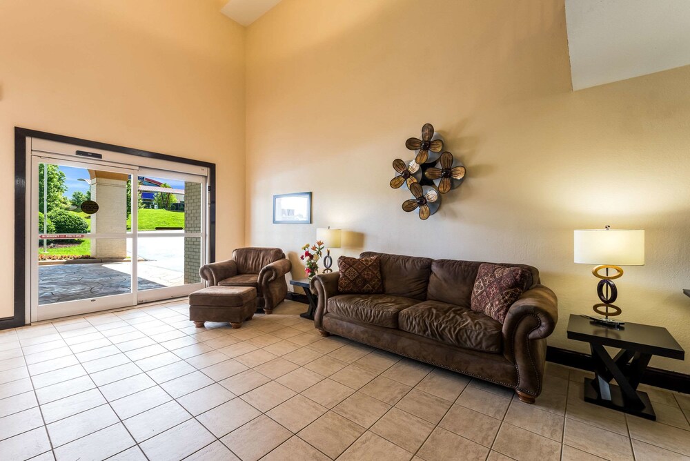 Lobby, Quality Inn Huntersville near Lake Norman