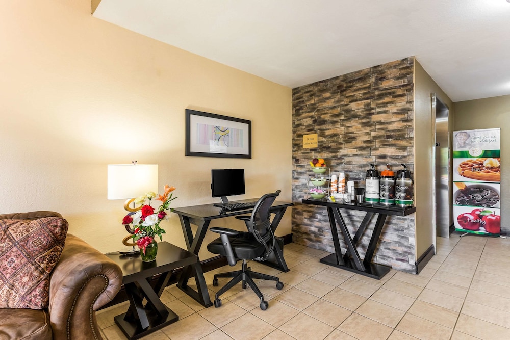 Business center, Quality Inn Huntersville near Lake Norman